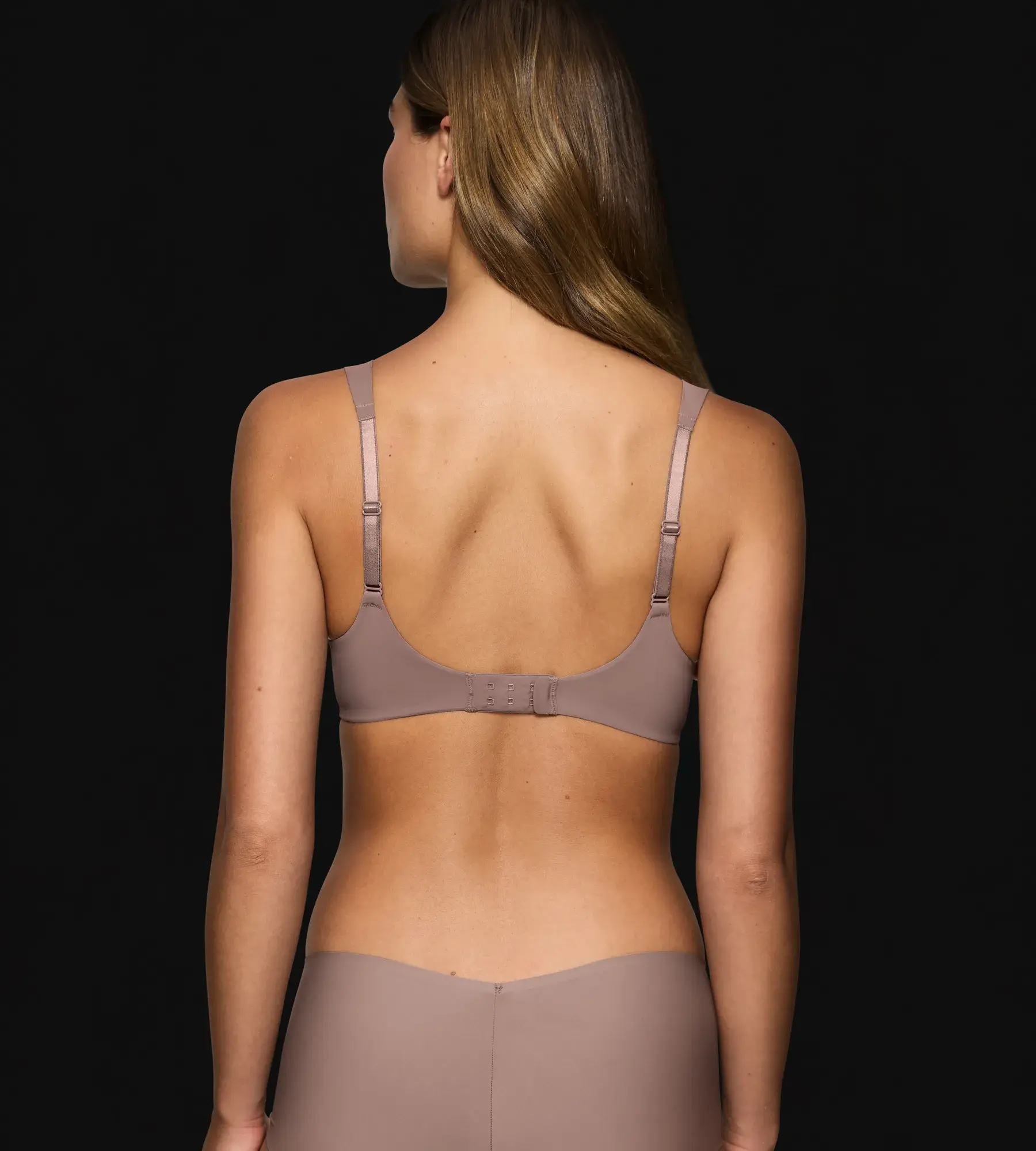 BODY MAKE-UP ILLUSION WP EX-TRIUMPH coppa C-D - immagine 8