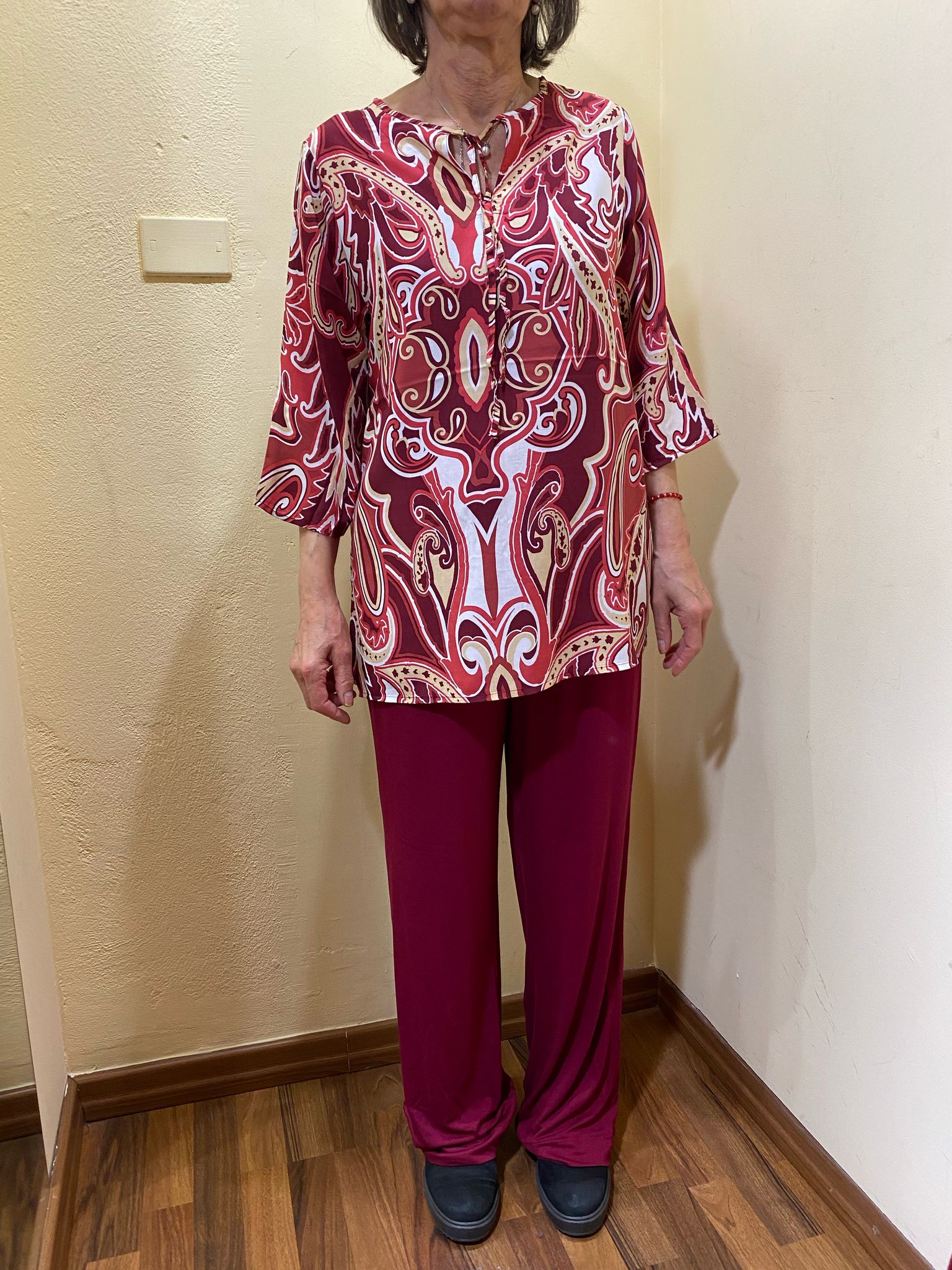 BLUSA CON LACCI E MANICA 3/4-RAGNO