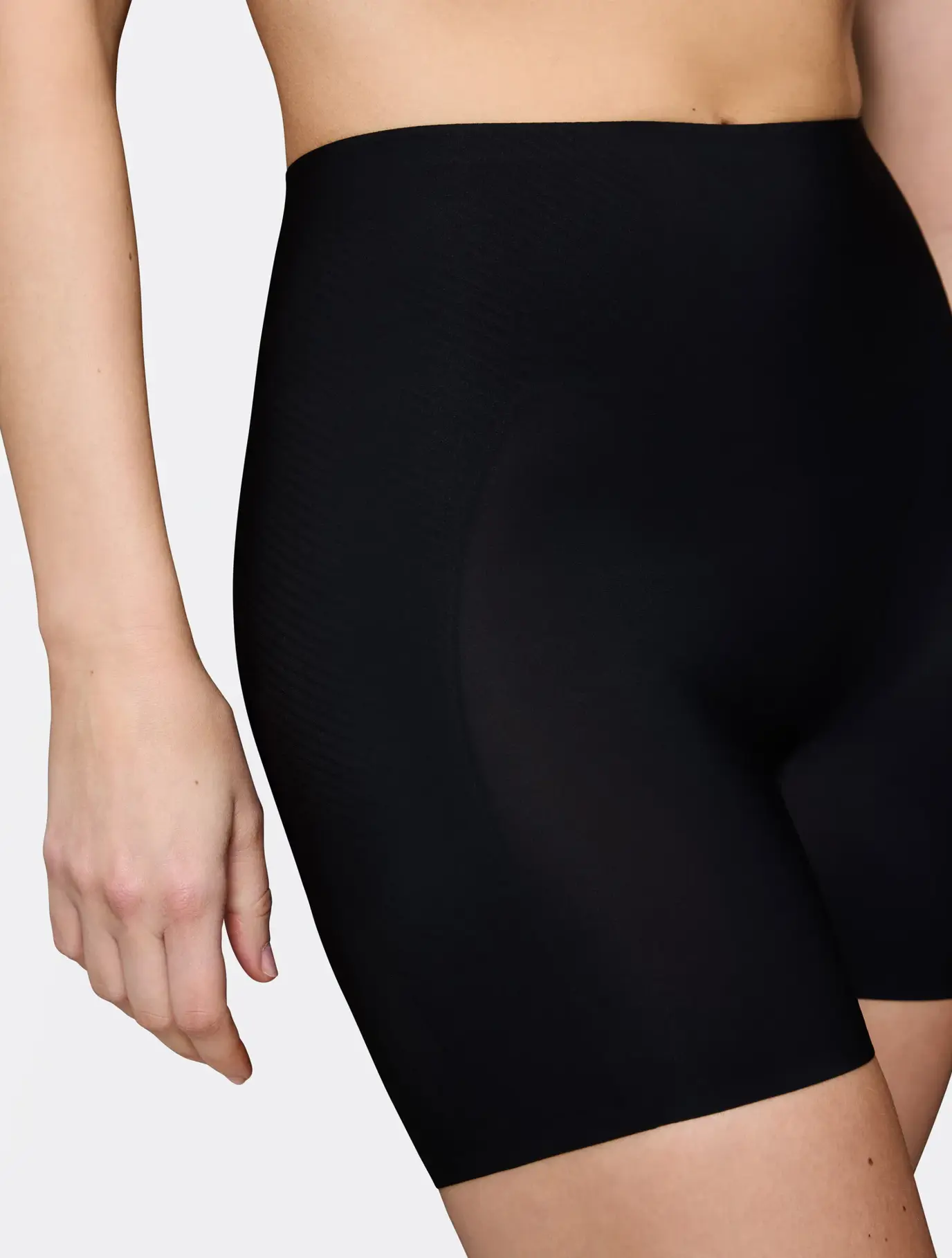 BMU ILLUSION CURVE HW SHORT-TRIUMPH - immagine 2