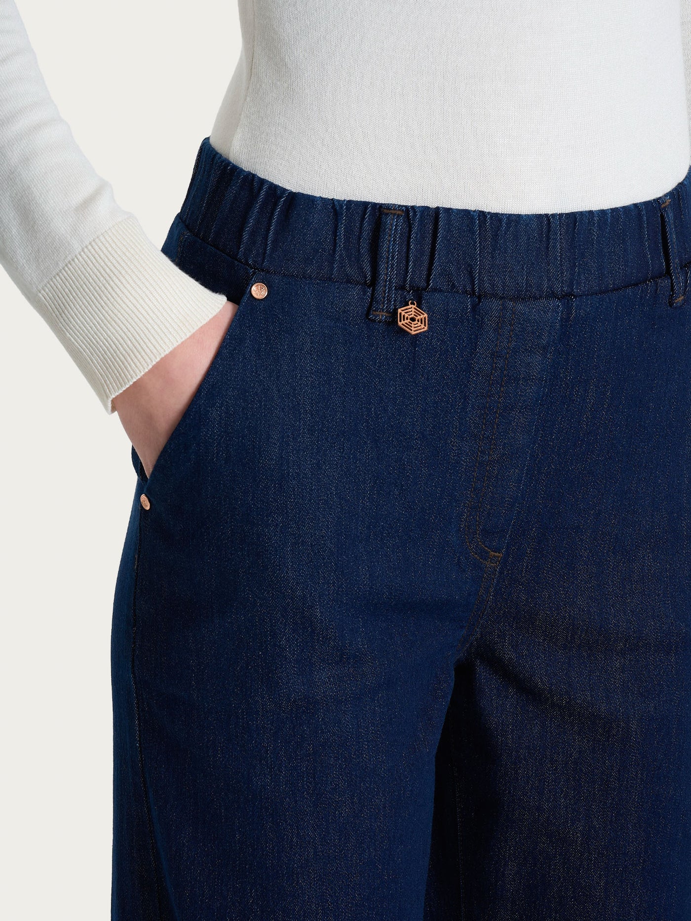 JEANS LARGO CON TASCHE-RAGNO(mis.2-7) - immagine 3