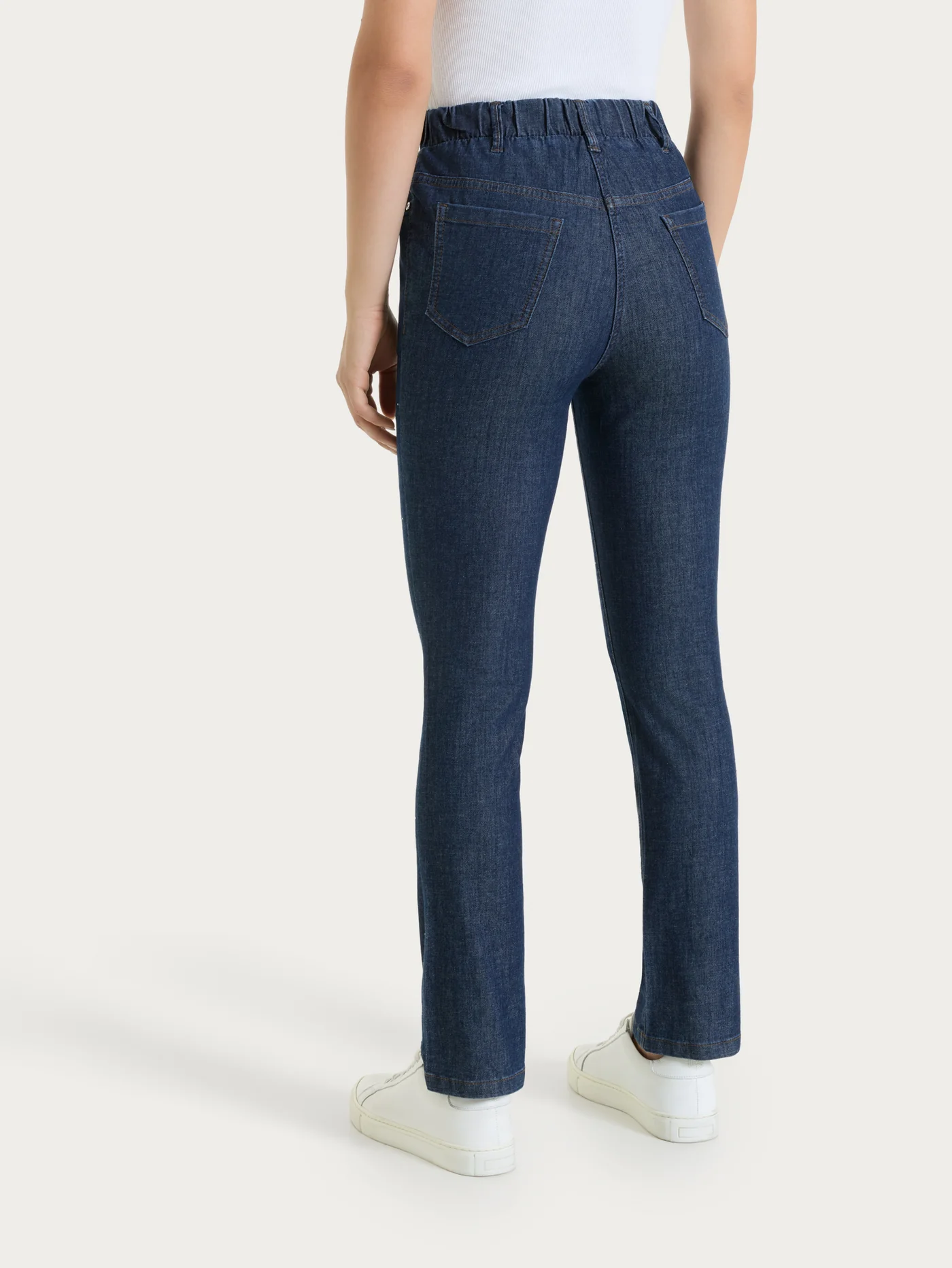 JEANS DRITTO CON TASCHE E STRASS-RAGNO(42/52) - immagine 2