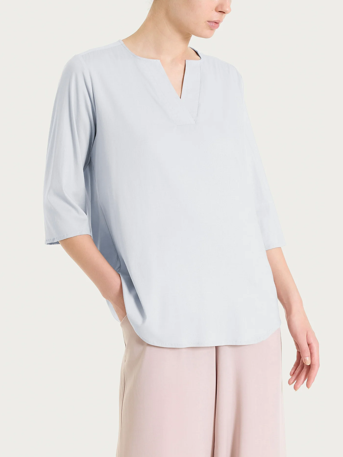 BLUSA CON SCOLLO A V E MANICA 3/4(42/48)-RAGNO