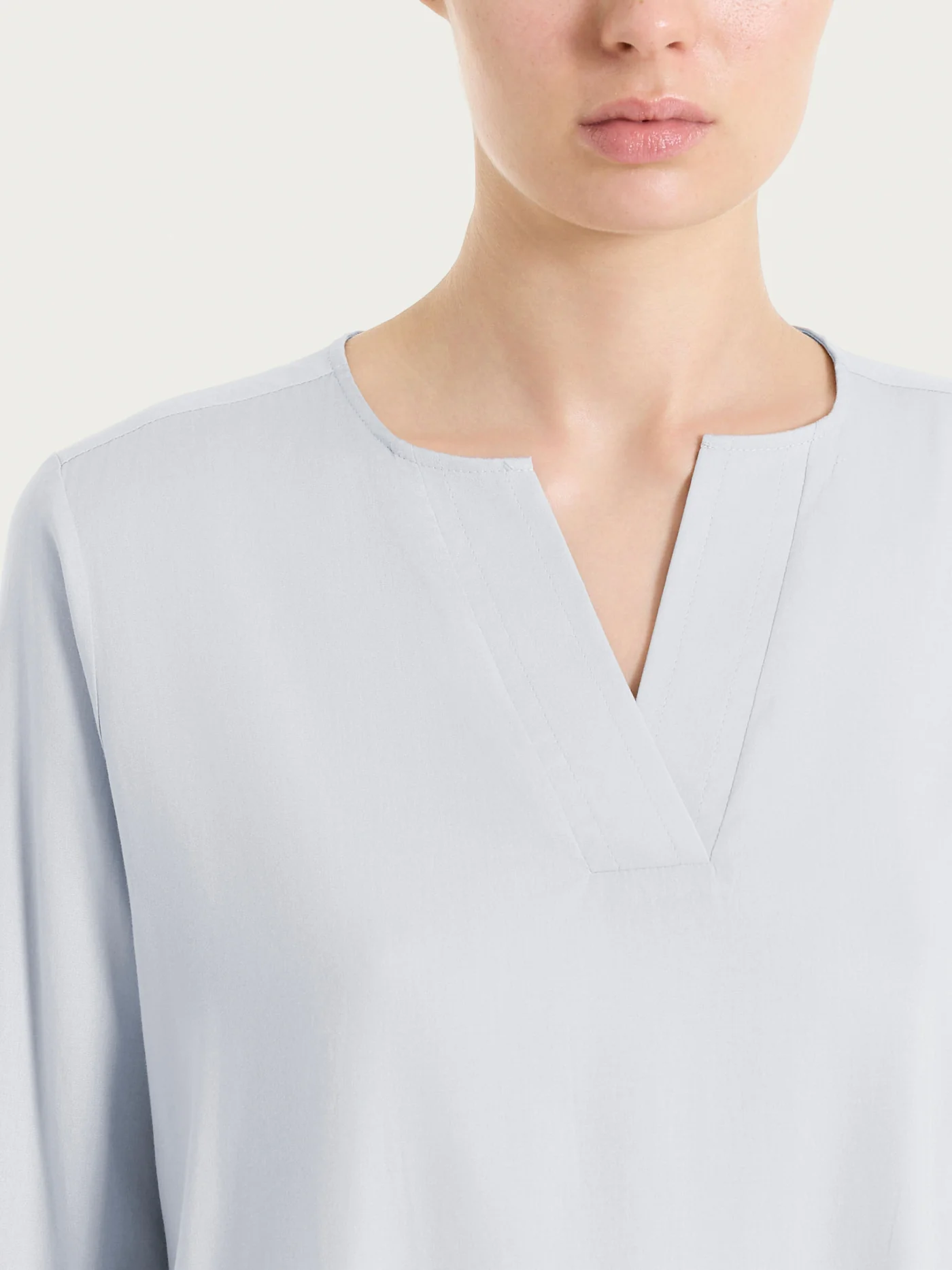 BLUSA CON SCOLLO A V E MANICA 3/4(42/48)-RAGNO - immagine 3